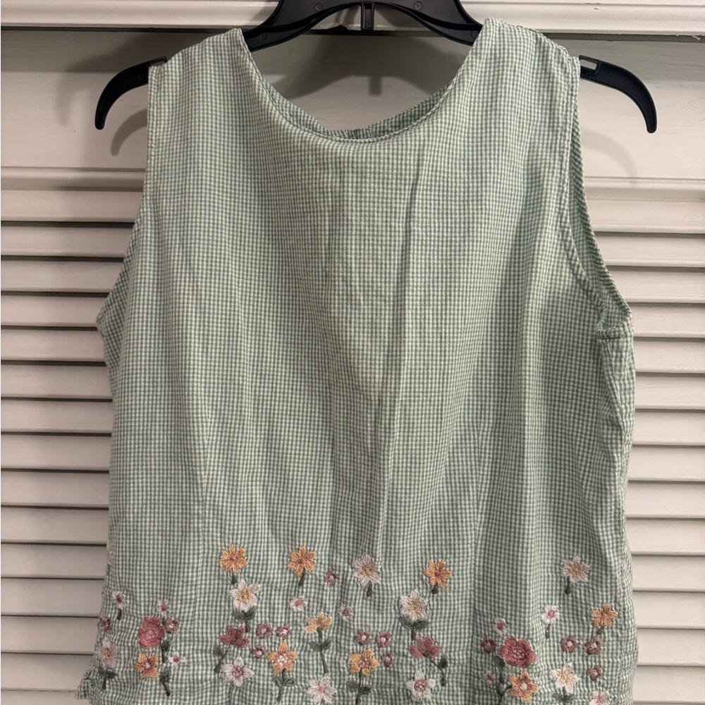 Vintage Embroidered tank top